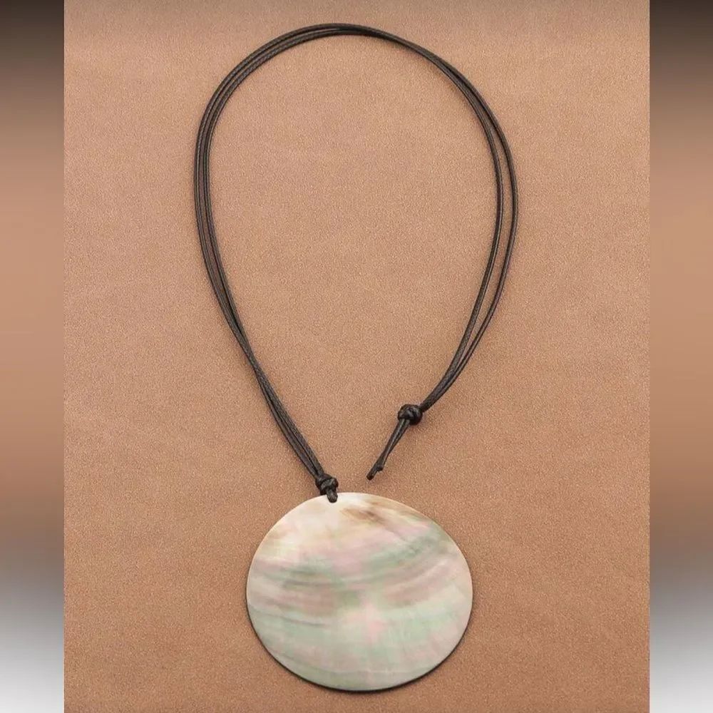 Boho Shell Necklace #2114 - Picture 2 of 8
